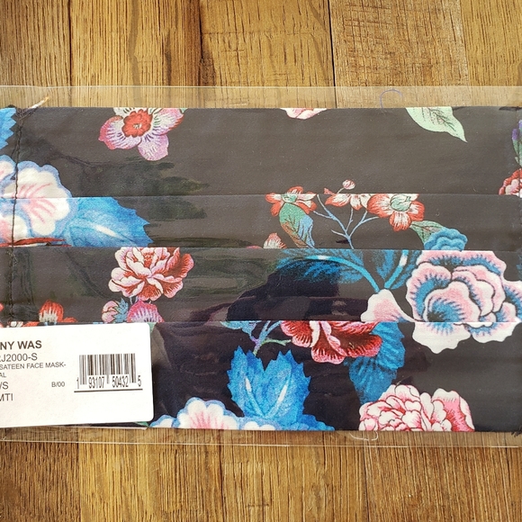 Johnny Was Floral Cotton Face Mask - Picture 2 of 8